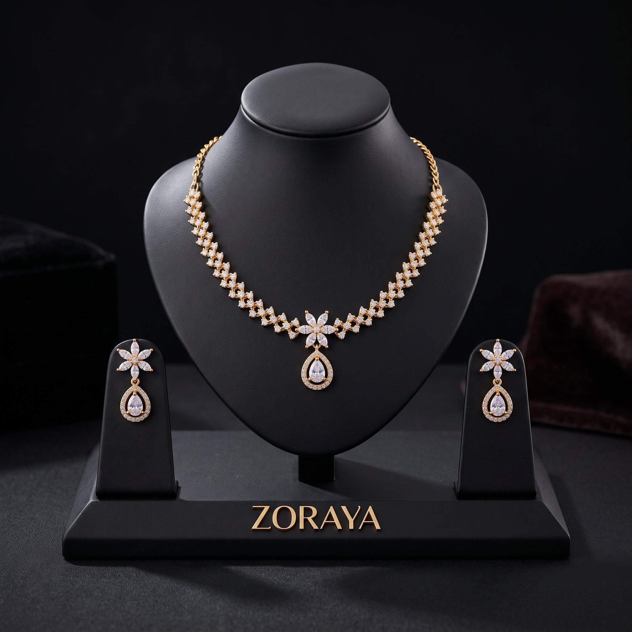 Zoraya Luxury Teardrop Necklace Set