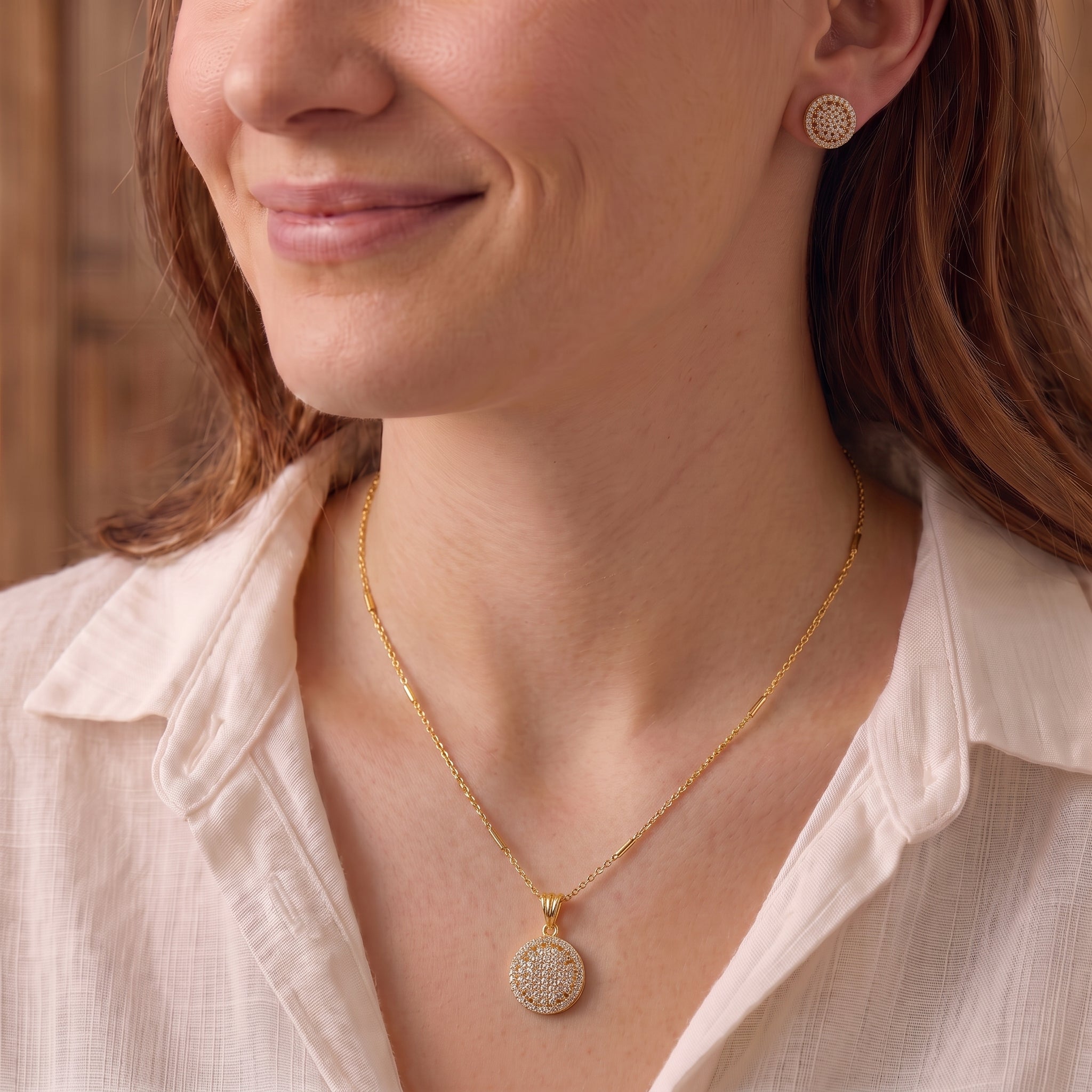 Zoraya Gold Sparkle Pendant Set