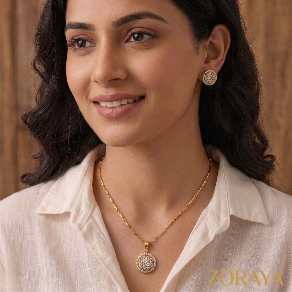 Zoraya Gold Sparkle Pendant Set