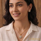 Zoraya Gold Sparkle Pendant Set